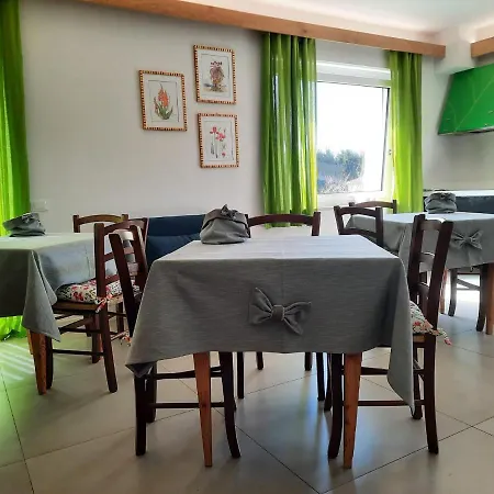 Stregatto Dalla Luna Bed & Breakfast *
